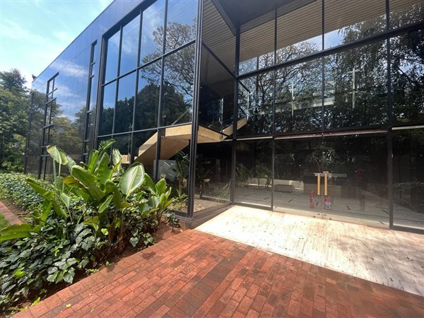 731  m² Commercial space in Parktown