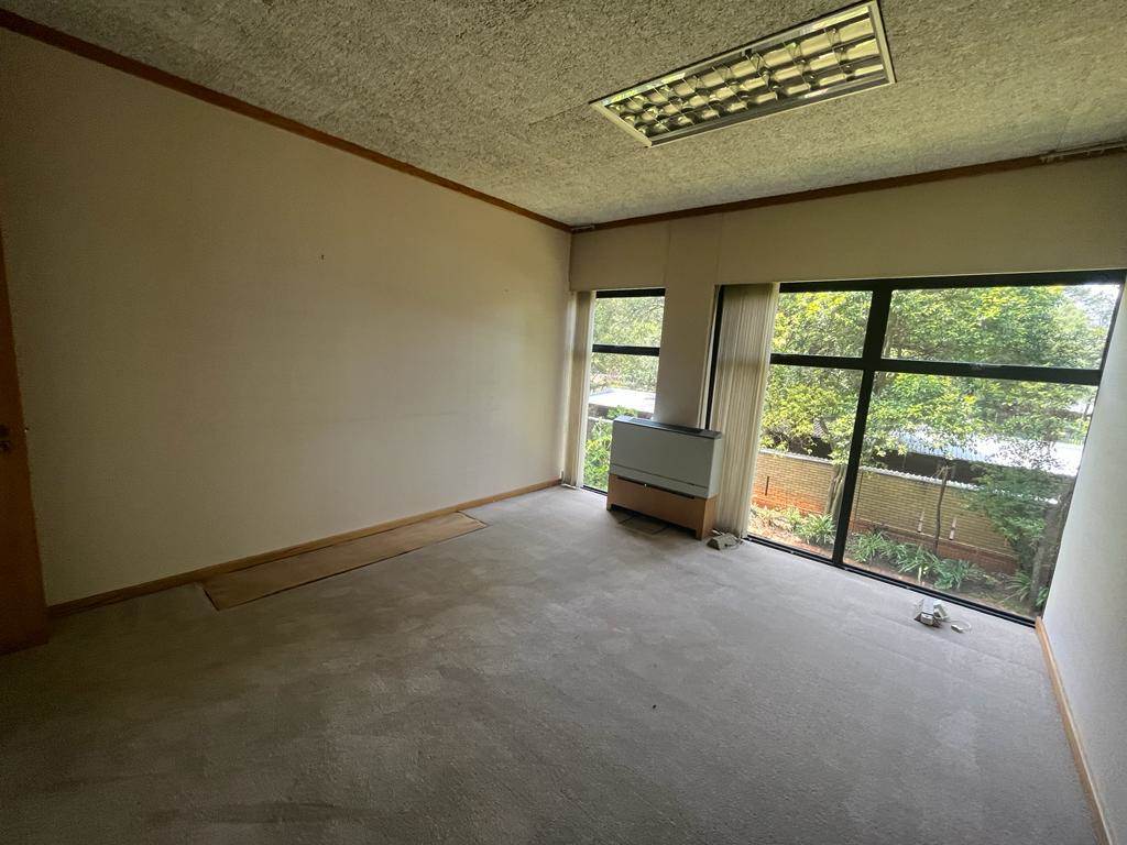 731  m² Commercial space in Parktown photo number 15