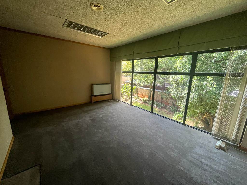 731  m² Commercial space in Parktown photo number 17