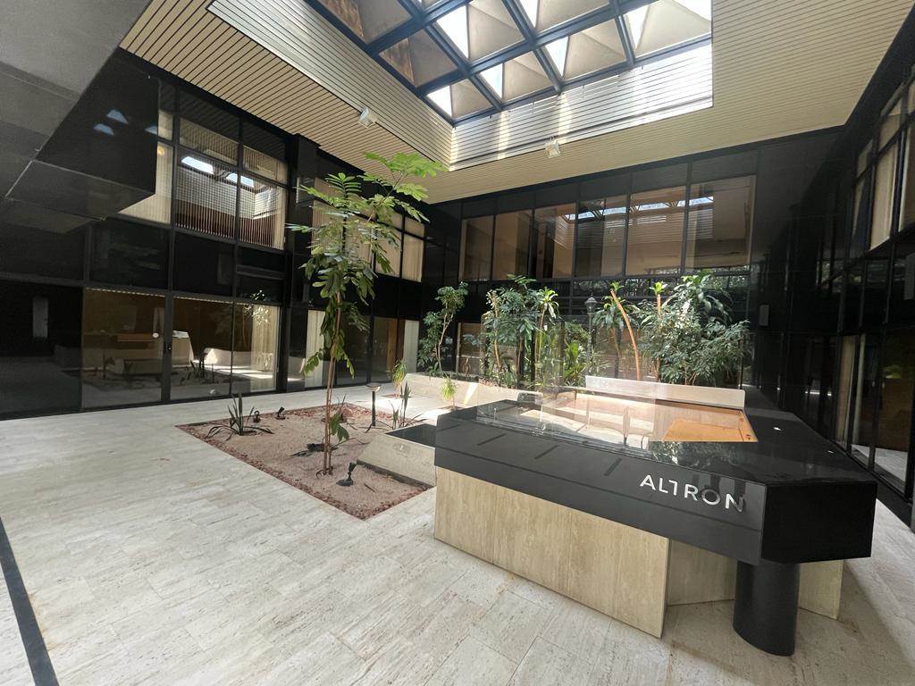 731  m² Commercial space in Parktown photo number 4