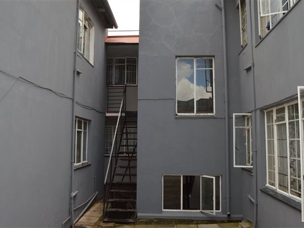 12 Bed House in Yeoville