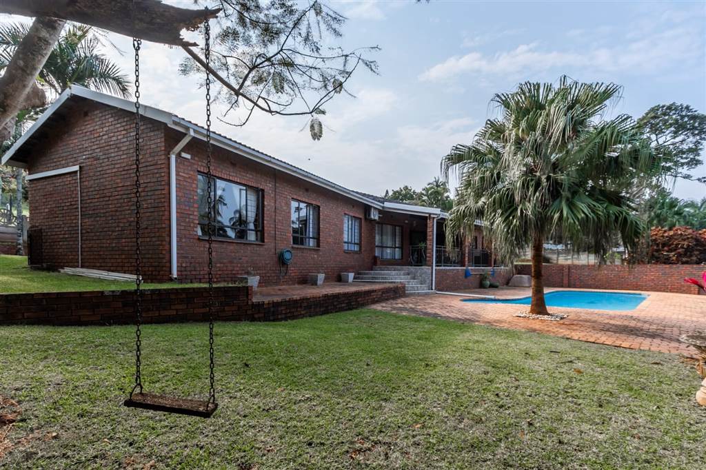 3 Bed House in Mtunzini photo number 4