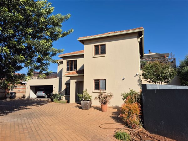 5 Bedroom House