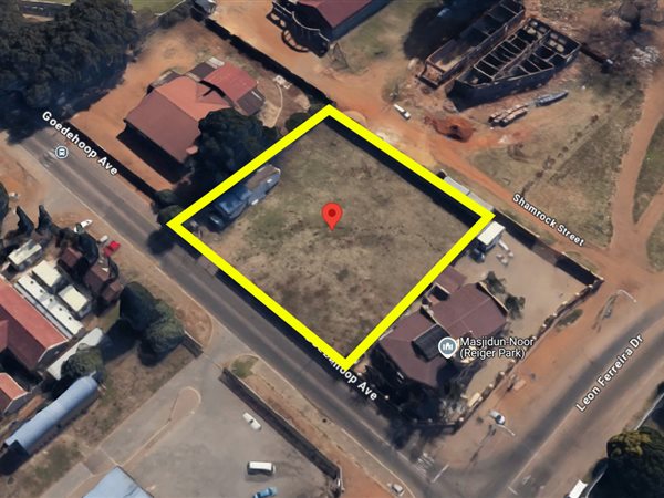 2 248 m² Land