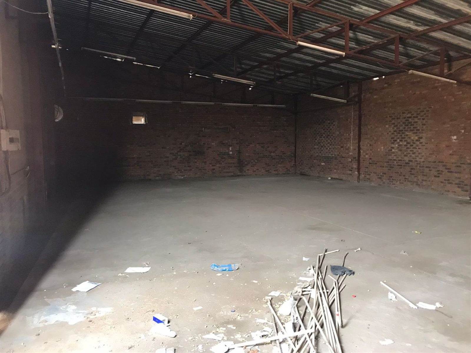 Commercial space in Mafikeng photo number 17
