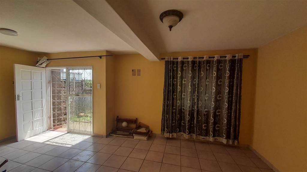 3 Bed House to rent in Whetstone RR3989234 Private Property