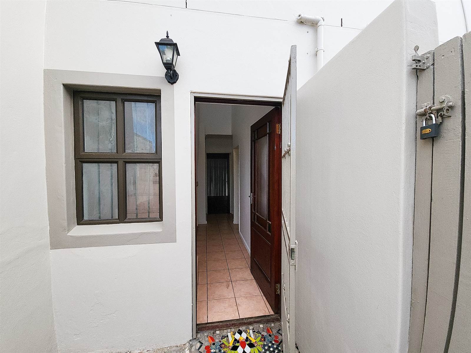 2 Bed Apartment in Myburgh Park photo number 5
