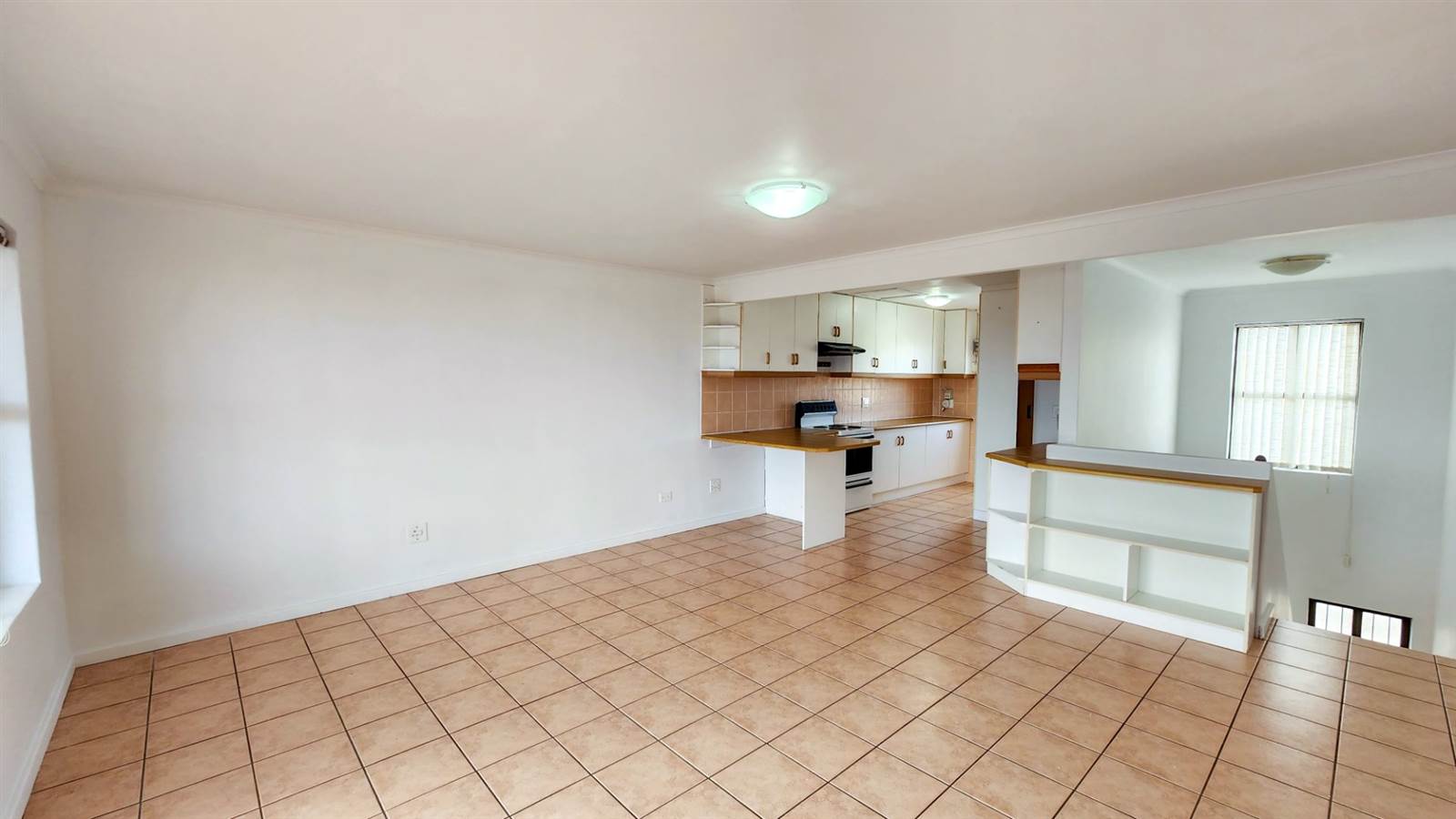 2 Bed Apartment in Myburgh Park photo number 19