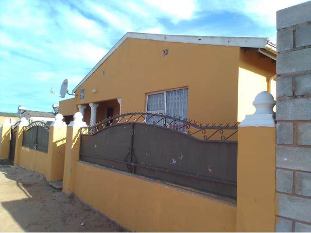 3 Bed House in Zwide photo number 1