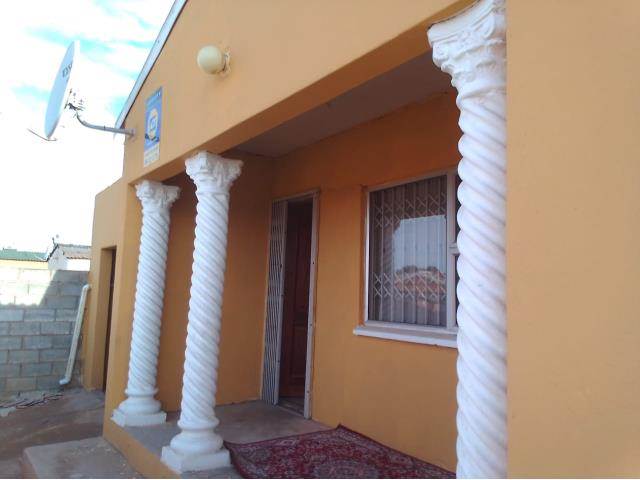 3 Bed House in Zwide photo number 15