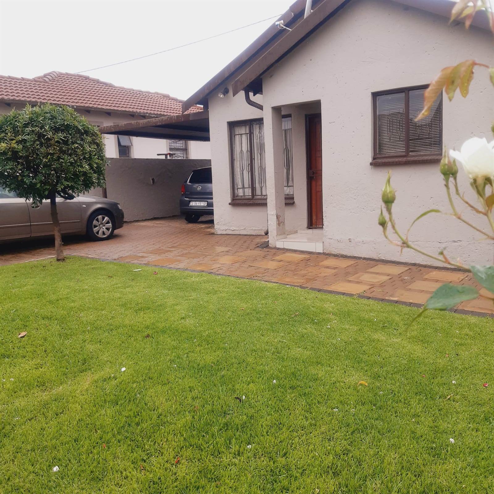 2 Bed House in Clayville photo number 4