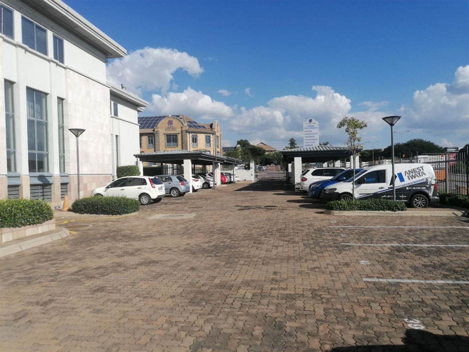 593  m² Commercial space in Bryanston photo number 20