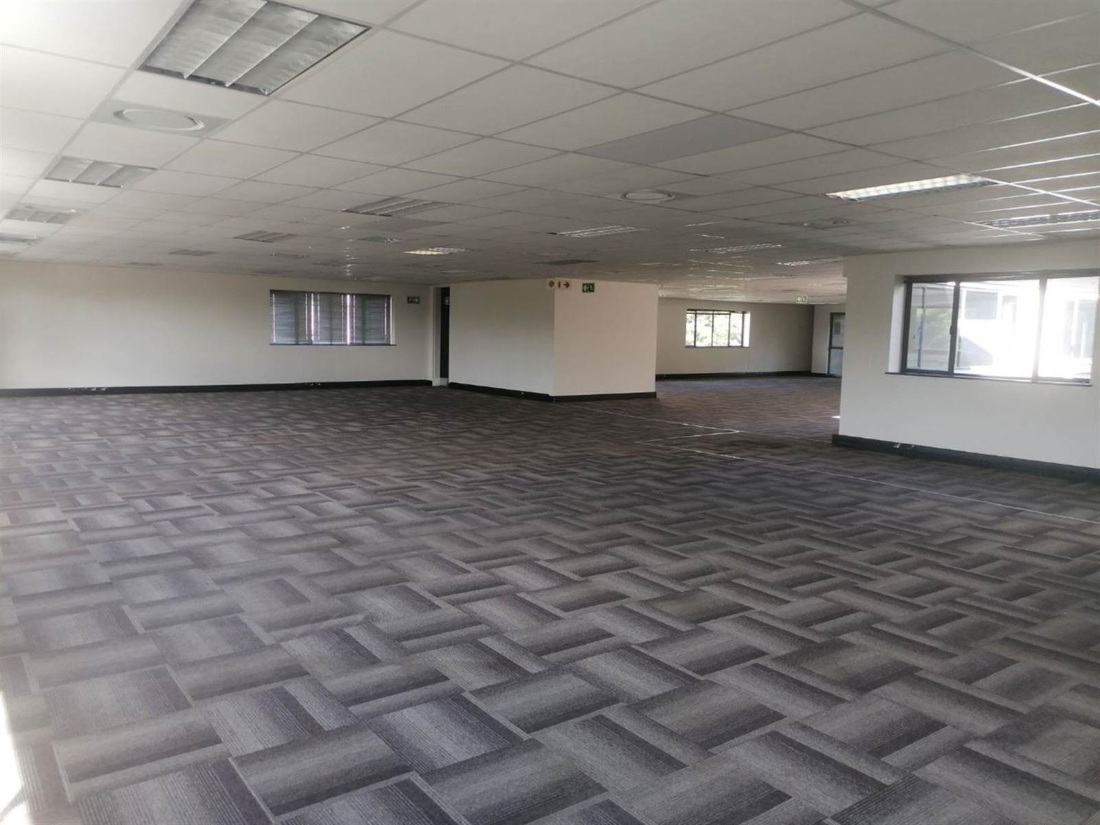 593  m² Commercial space in Bryanston photo number 16
