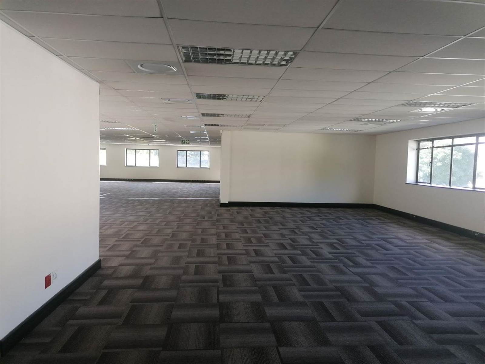 593  m² Commercial space in Bryanston photo number 10