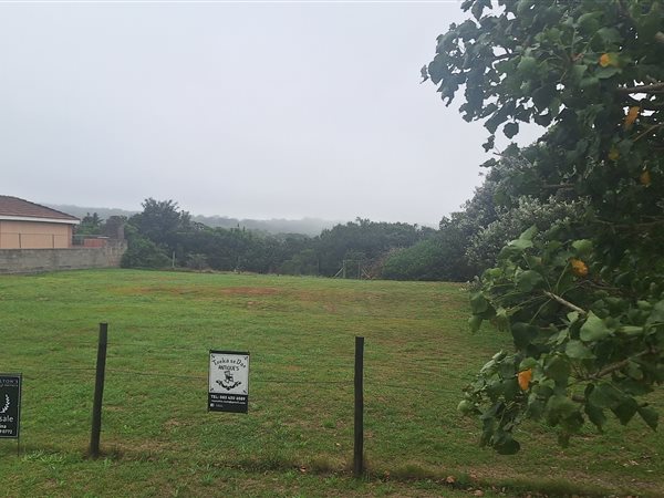 930 m² Land