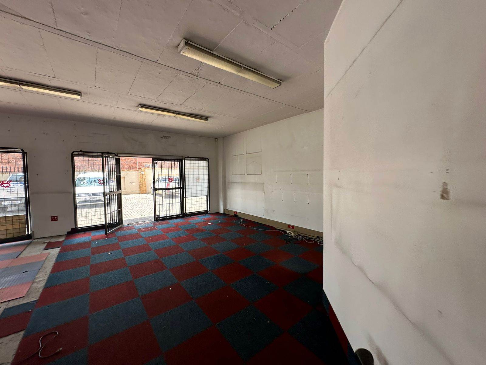 116  m² Commercial space in Alberton photo number 15