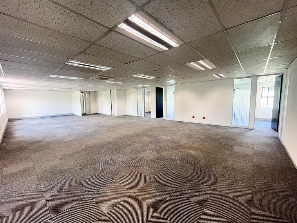 631  m² Commercial space in Bryanston photo number 12