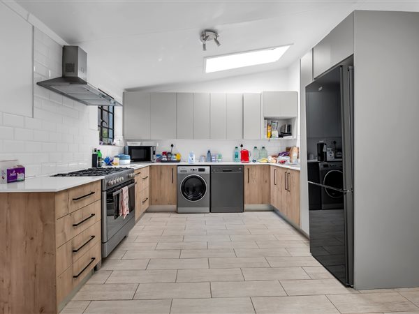 3 Bed House in Richmond