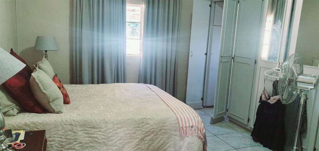 15 Bed House in Louis Trichardt photo number 26