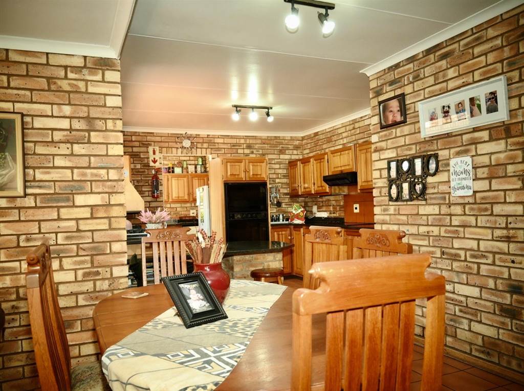 3 Bed House in Little Falls photo number 13