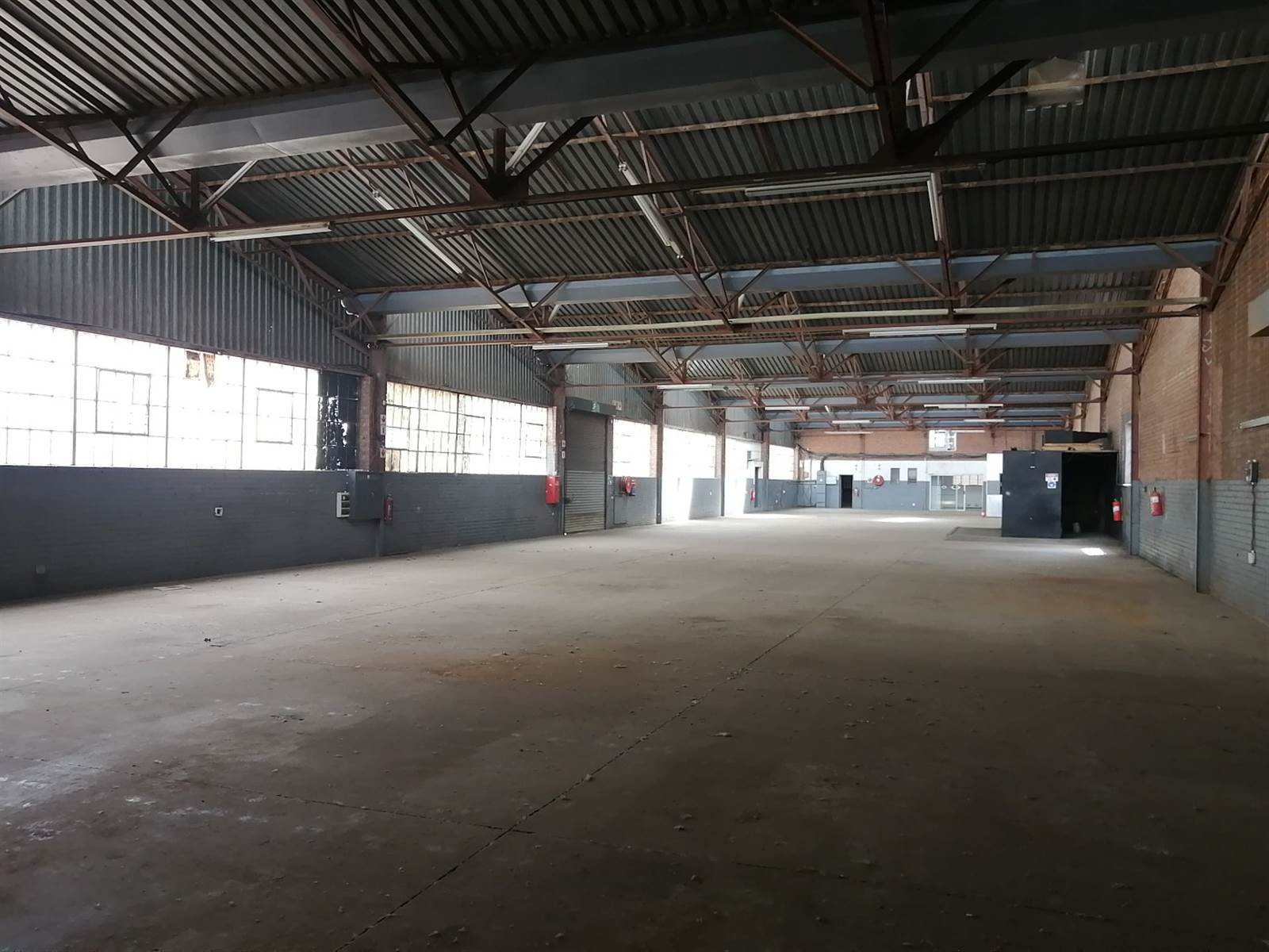 1279  m² Commercial space in Eastleigh photo number 5