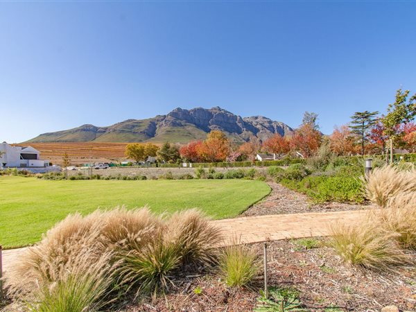 557 m² Land available in Stellenbosch Central