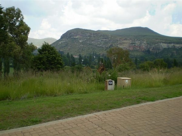 793 m² Land available in Clarens