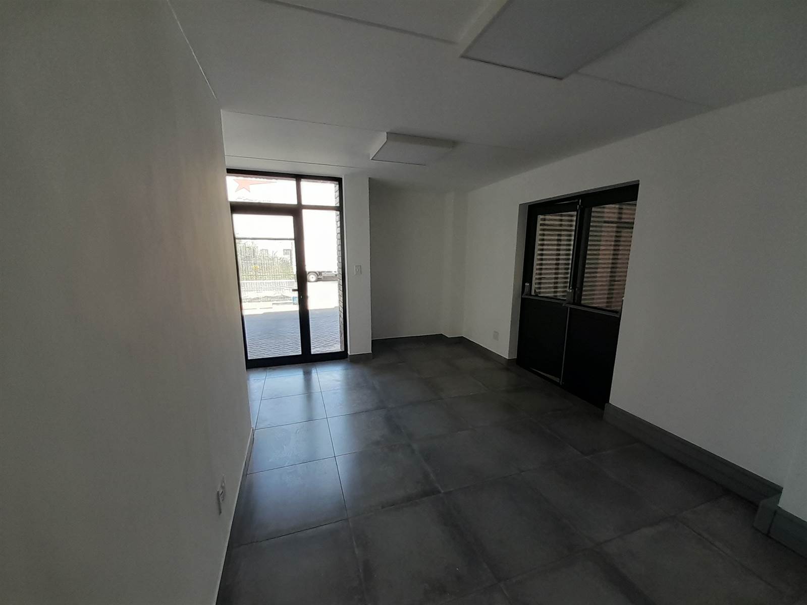 489  m² Industrial space in Bellville Central photo number 9