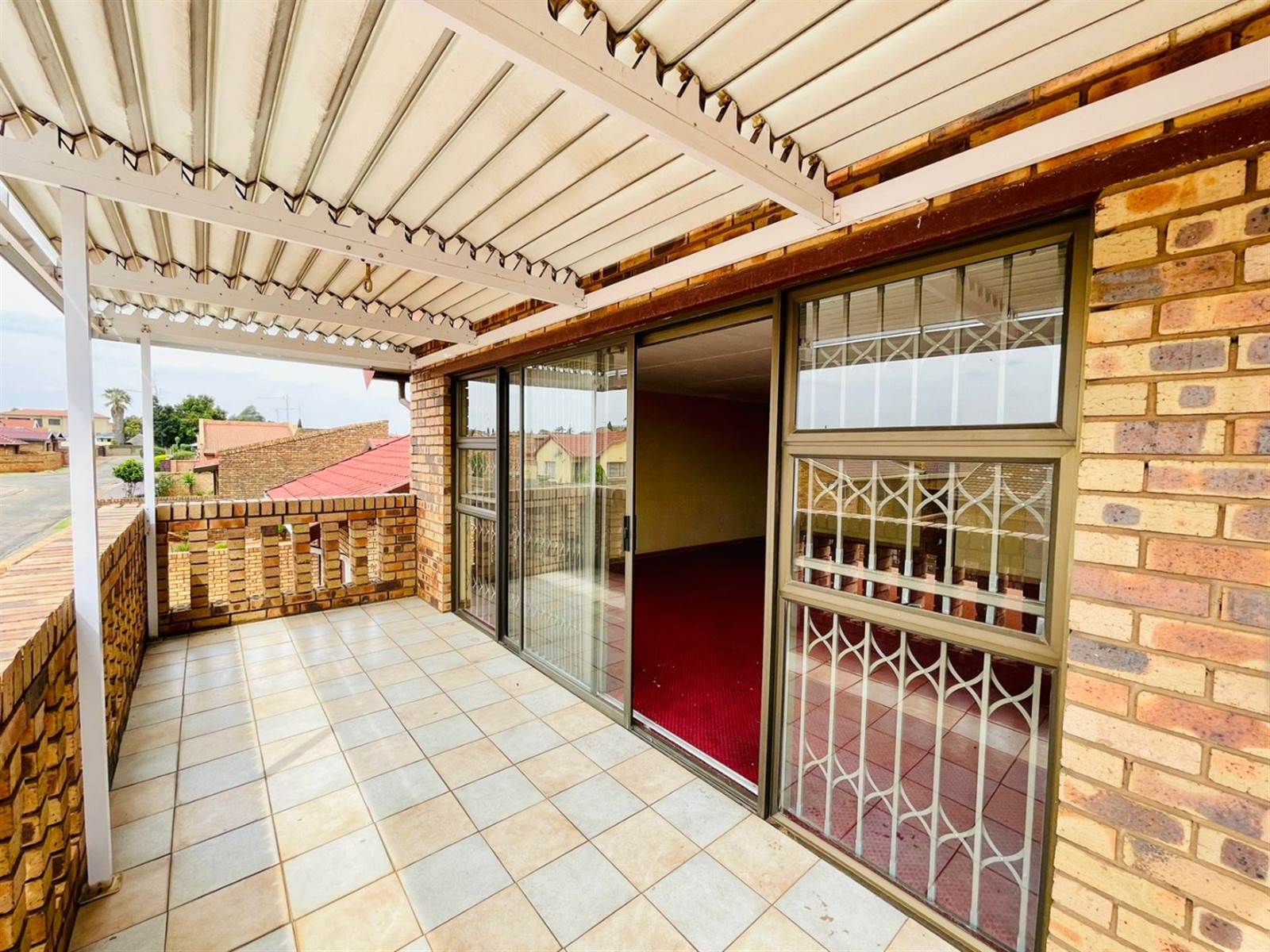 3 Bed House in Katlehong photo number 6