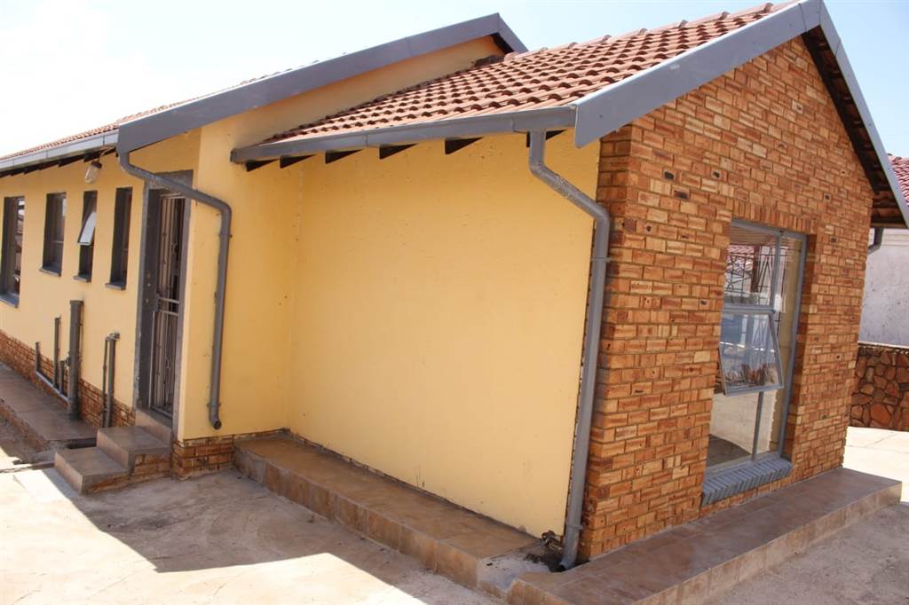 3 Bed House in Mabopane photo number 25