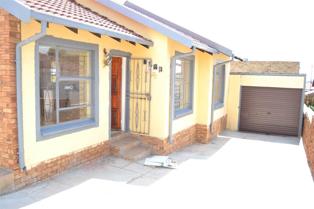 3 Bed House in Mabopane photo number 21