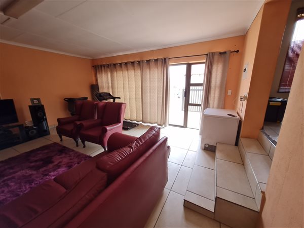 3 Bedroom House 3 Bedroom House