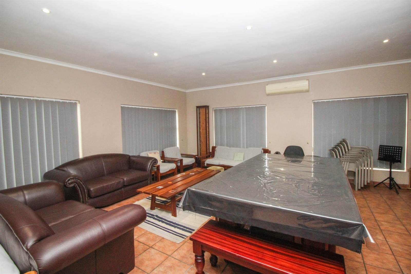 4 Bed House in Paradyskloof photo number 9