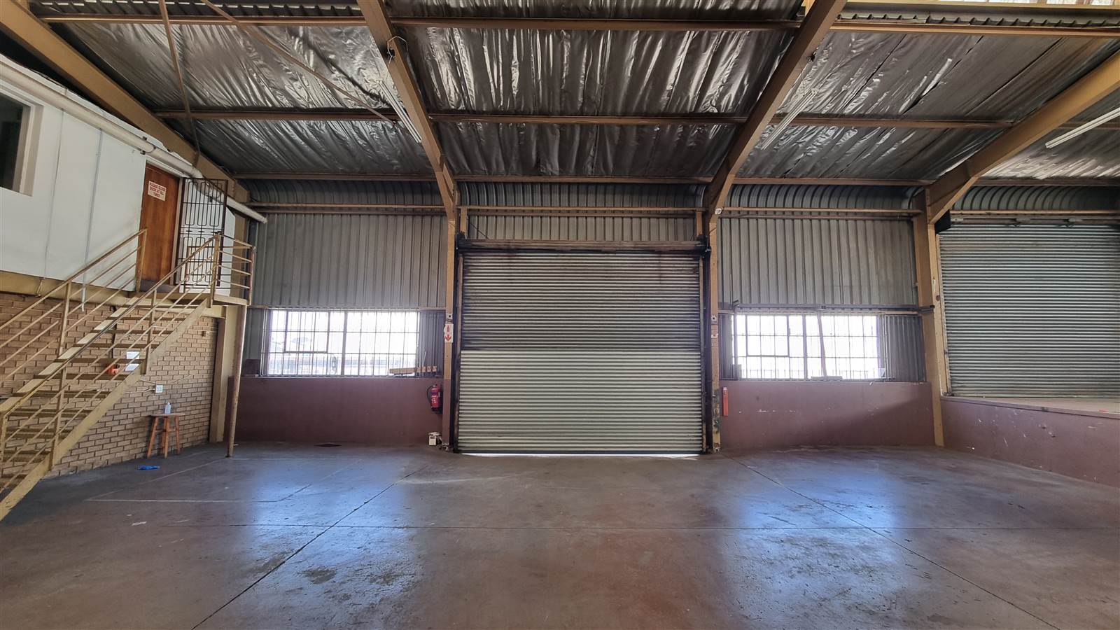 880  m² Industrial space in Jet Park photo number 17