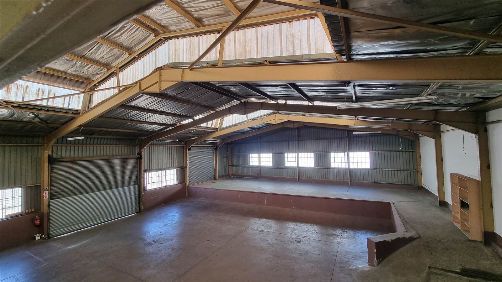 880  m² Industrial space in Jet Park photo number 15