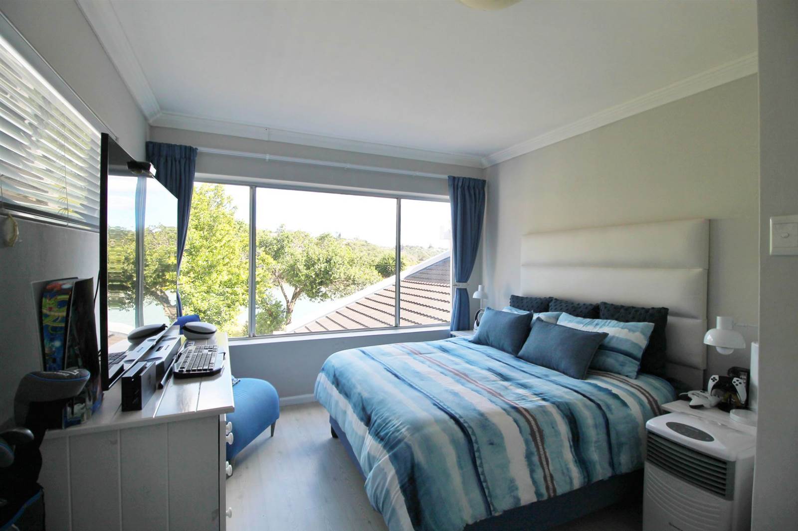 4 Bed House in Royal Alfred Marina photo number 19