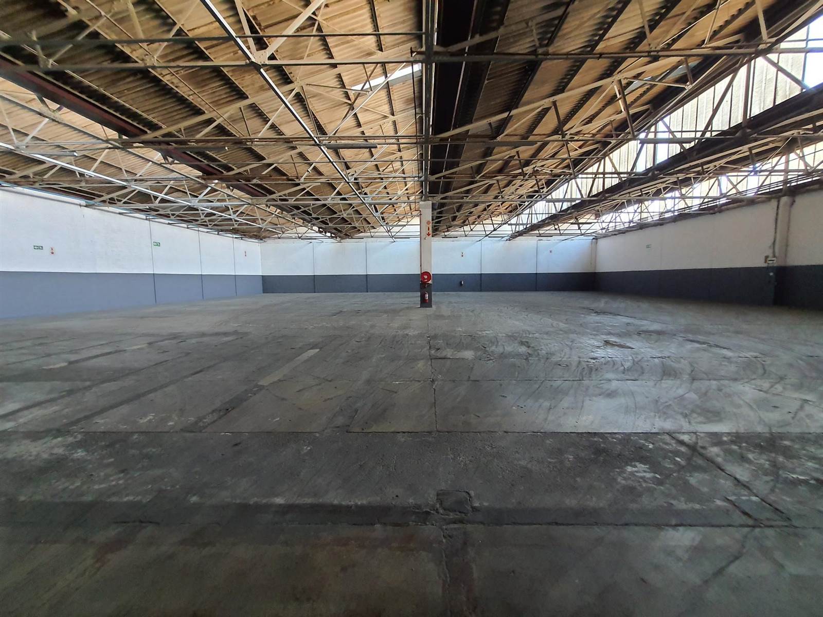 1354  m² Industrial space in Kuilsriver photo number 4