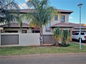 4 Bed House in Rose Acres Estate