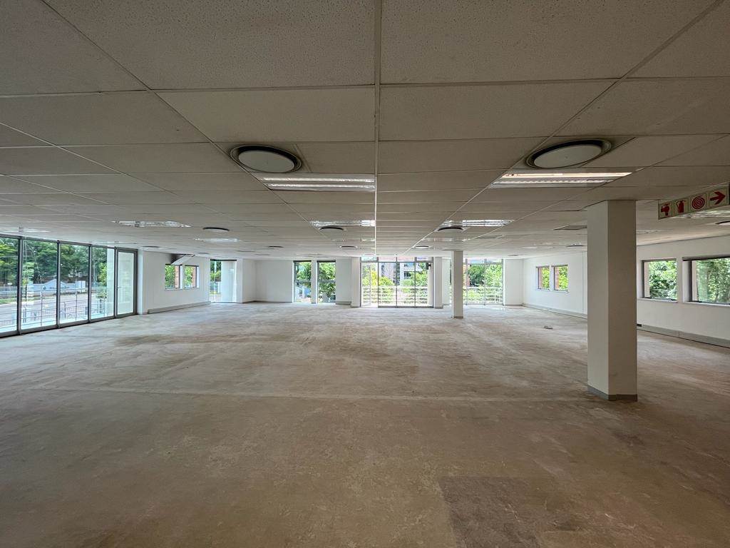 329  m² Commercial space in Bryanston photo number 4