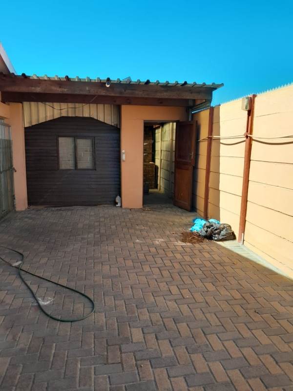 3 Bed House in Kraaifontein Central photo number 19