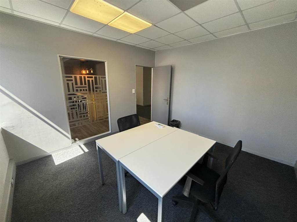 16  m² Commercial space in Rosebank photo number 16