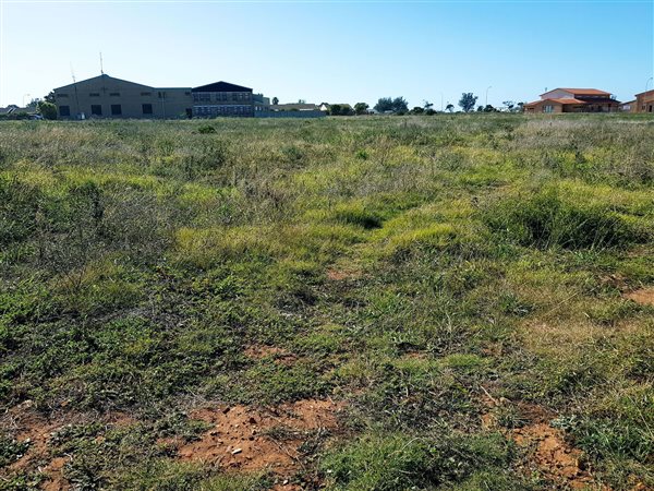 677 m² Land available in C Place