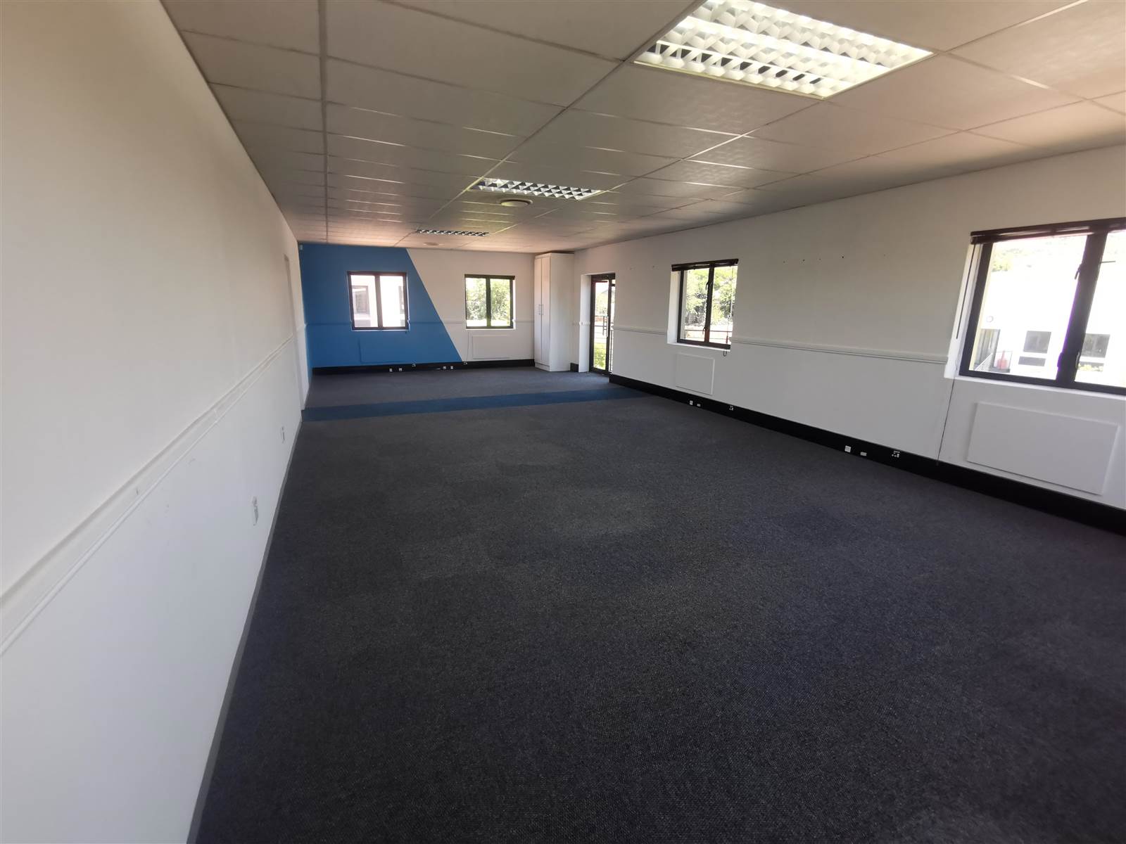 385  m² Commercial space in Strubens Valley photo number 4