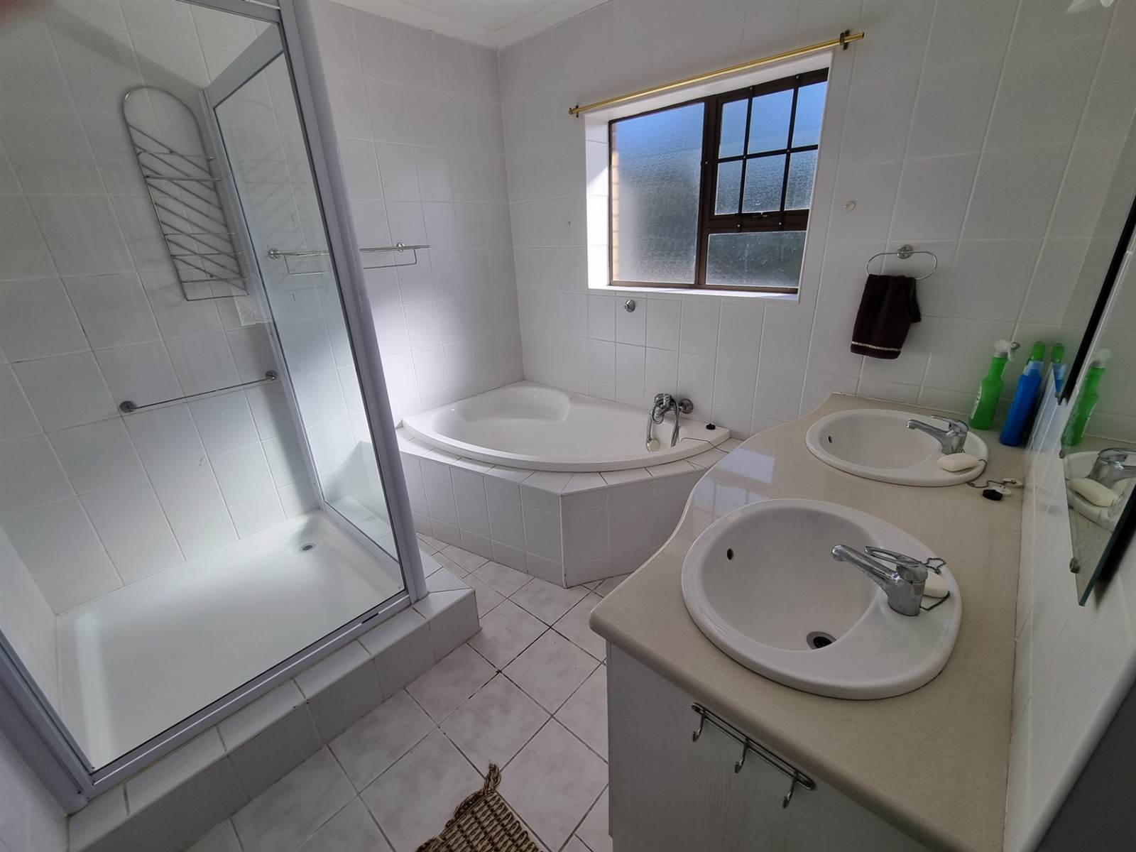 3 Bed Penthouse in Mossel Bay Central photo number 12