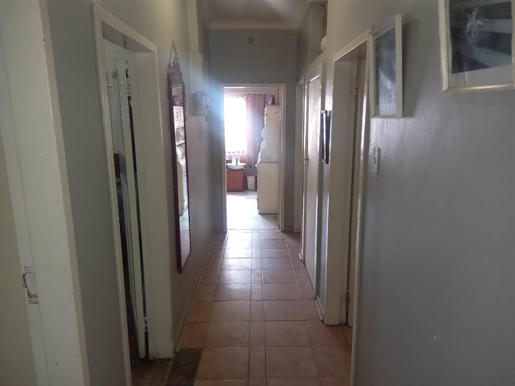 3 Bed House in Vierfontein photo number 19