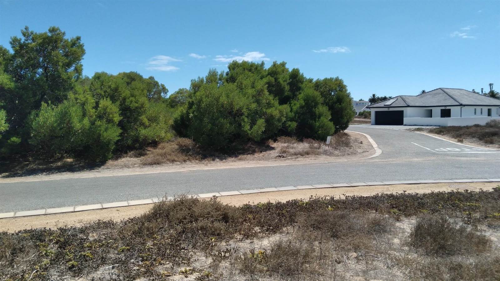 416 m² Land available in Shelley Point photo number 1
