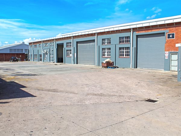 2 675  m² Industrial space