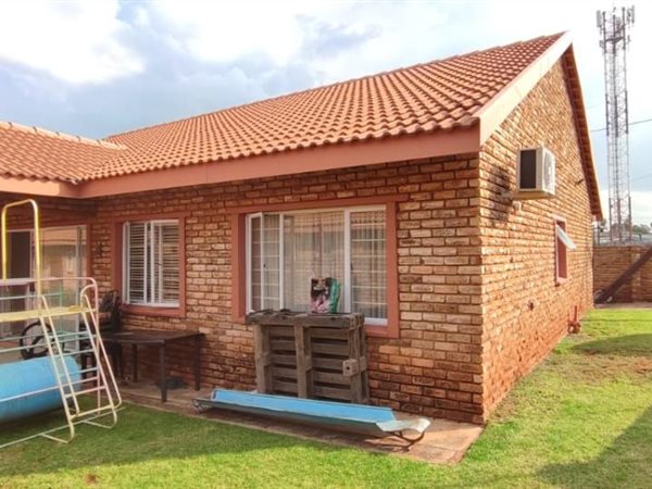2 Bedroom Townhouse
