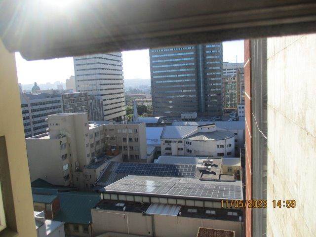 1 Bed Flat in Durban CBD photo number 10