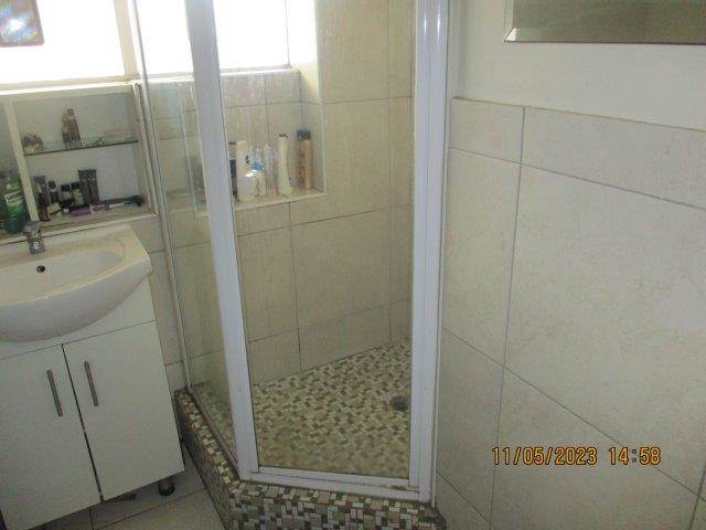1 Bed Flat in Durban CBD photo number 19